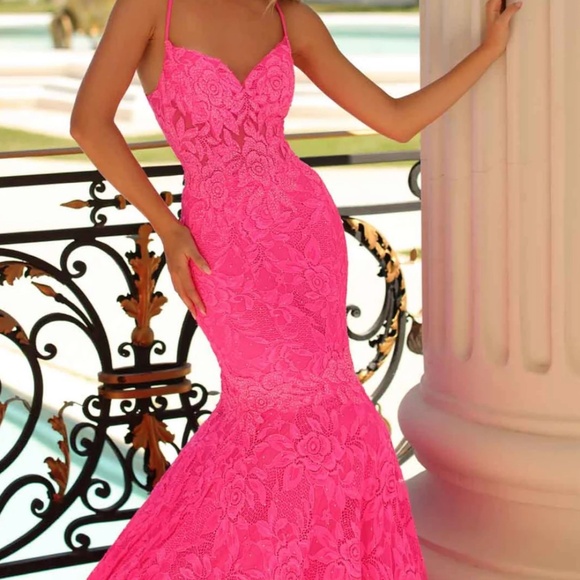 Prom Dress - Picture 2 of 3